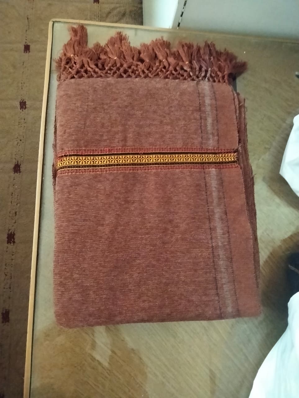 Elegant Gents Velvet Shawl